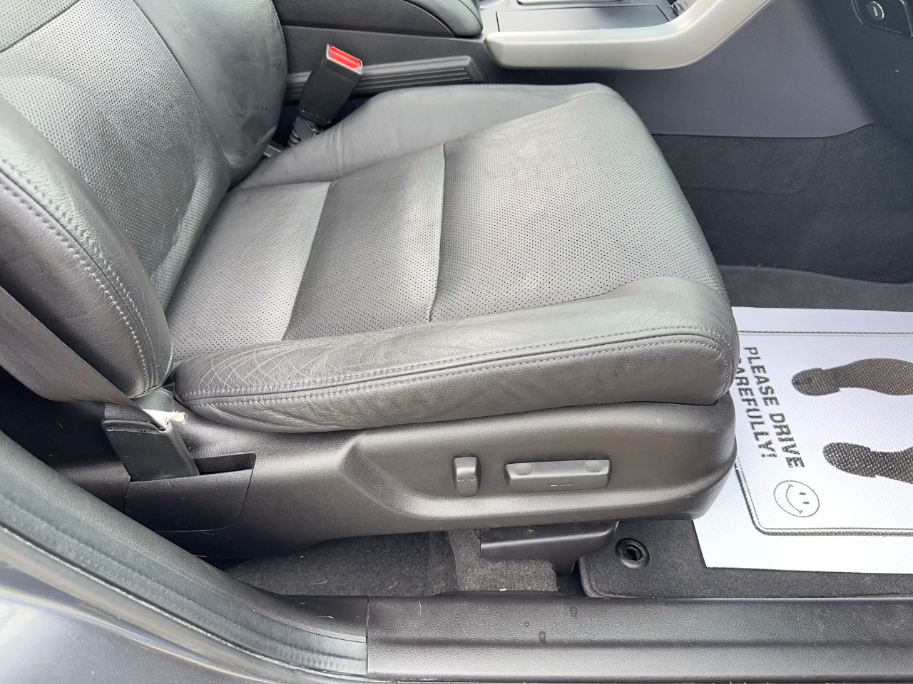 Acura RDX 5-Spd AT SH-AWD with Technology Package 2011