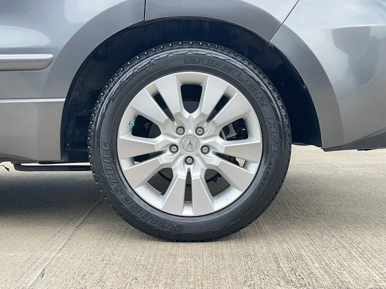 Acura RDX 5-Spd AT SH-AWD with Technology Package 2011