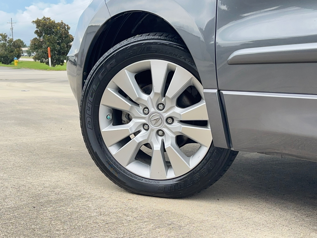 Acura RDX 5-Spd AT SH-AWD with Technology Package 2011