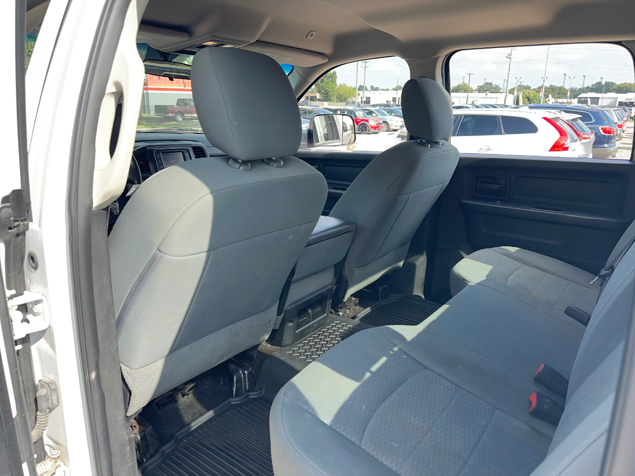 RAM 2500 Tradesman Crew Cab LWB 4WD 2017