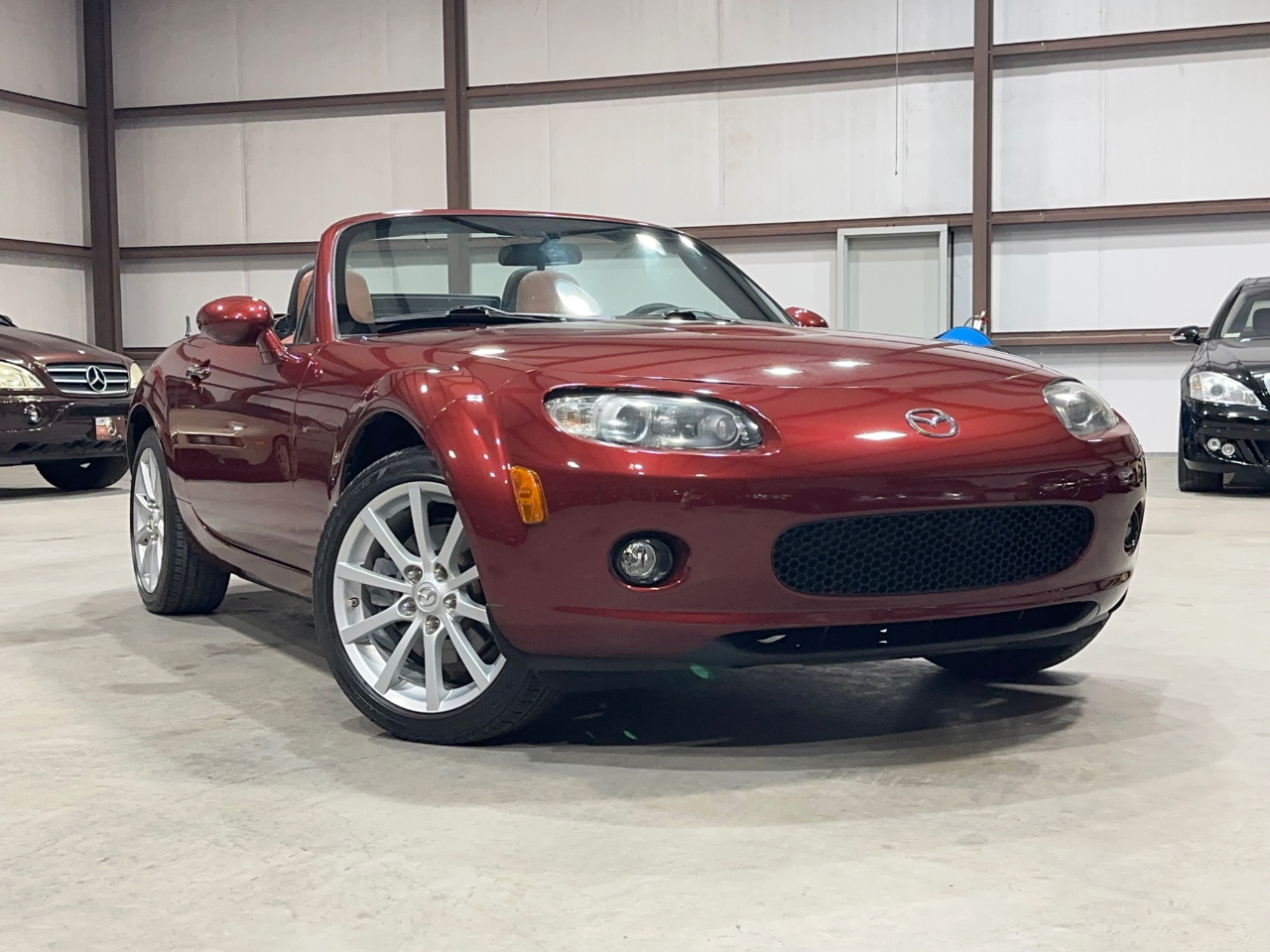 Mazda MX-5 Miata Touring Power Retractable Hardtop 2008