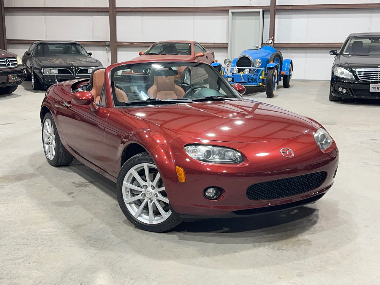 Mazda MX-5 Miata Touring Power Retractable Hardtop 2008