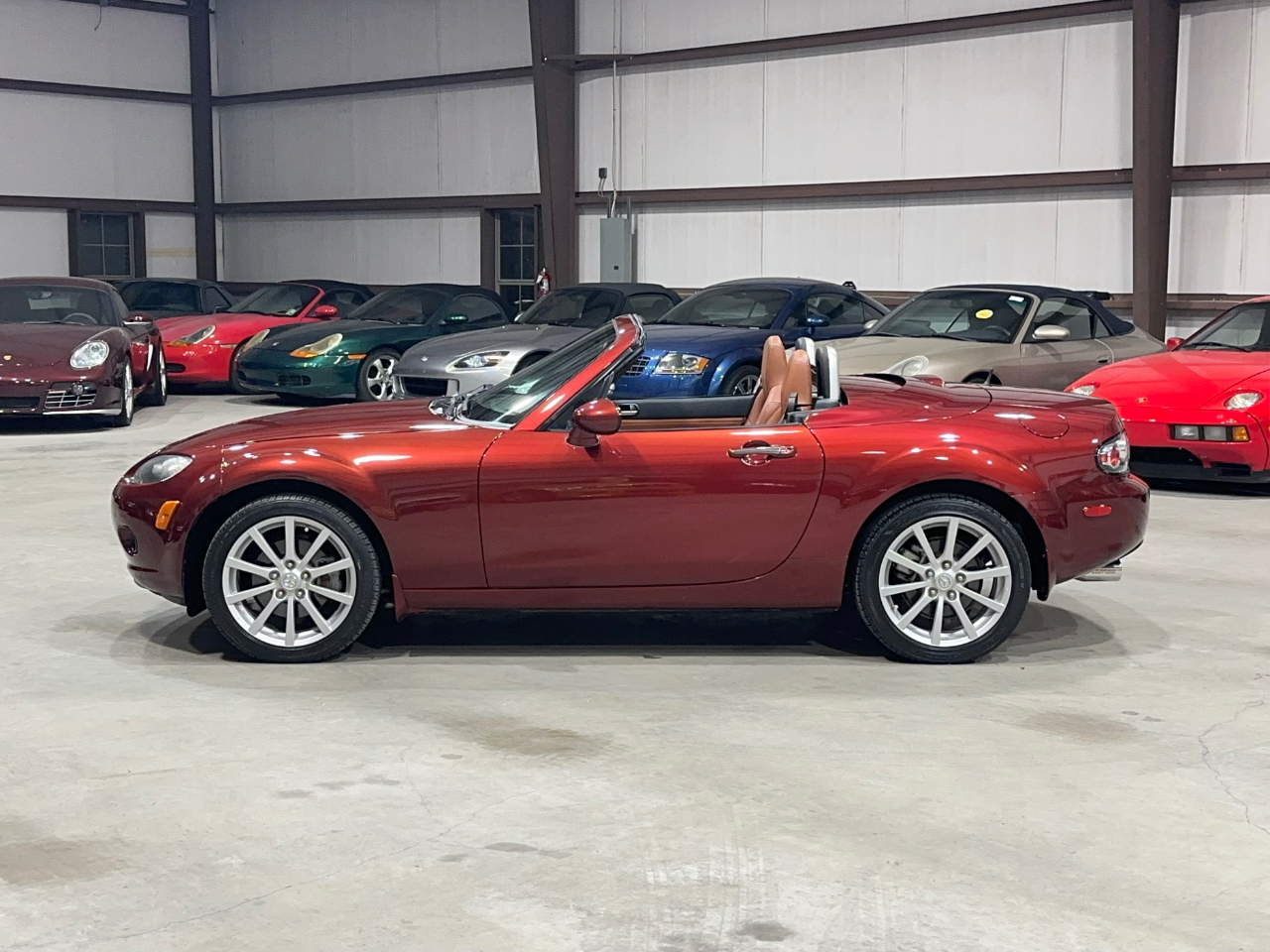 Mazda MX-5 Miata Touring Power Retractable Hardtop 2008