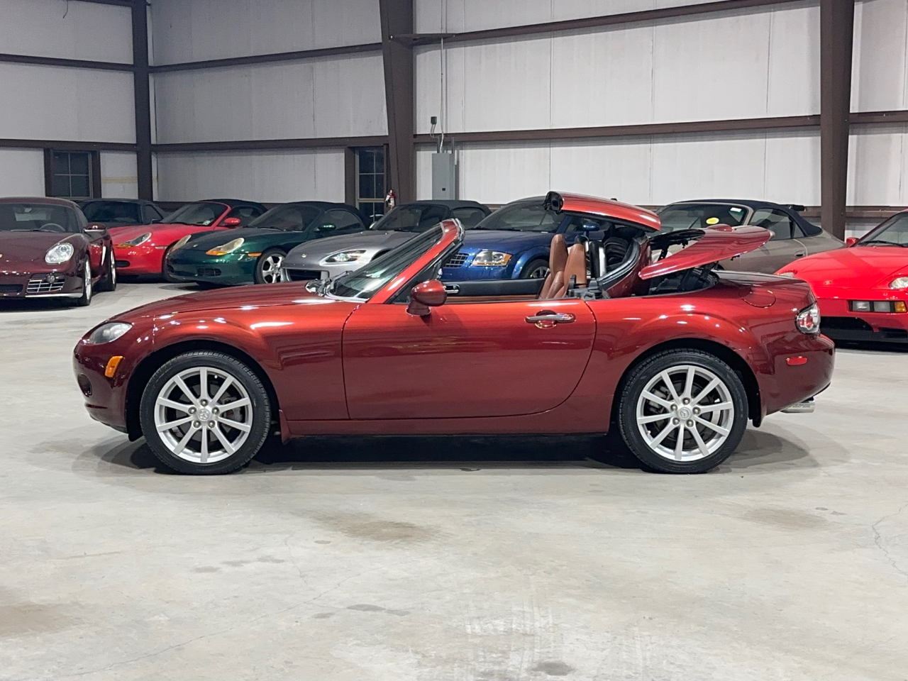 Mazda MX-5 Miata Touring Power Retractable Hardtop 2008