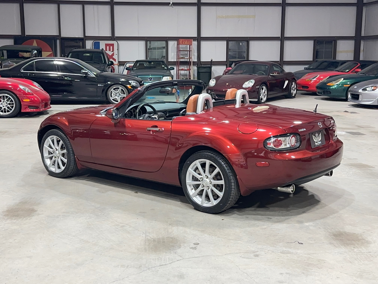 Mazda MX-5 Miata Touring Power Retractable Hardtop 2008