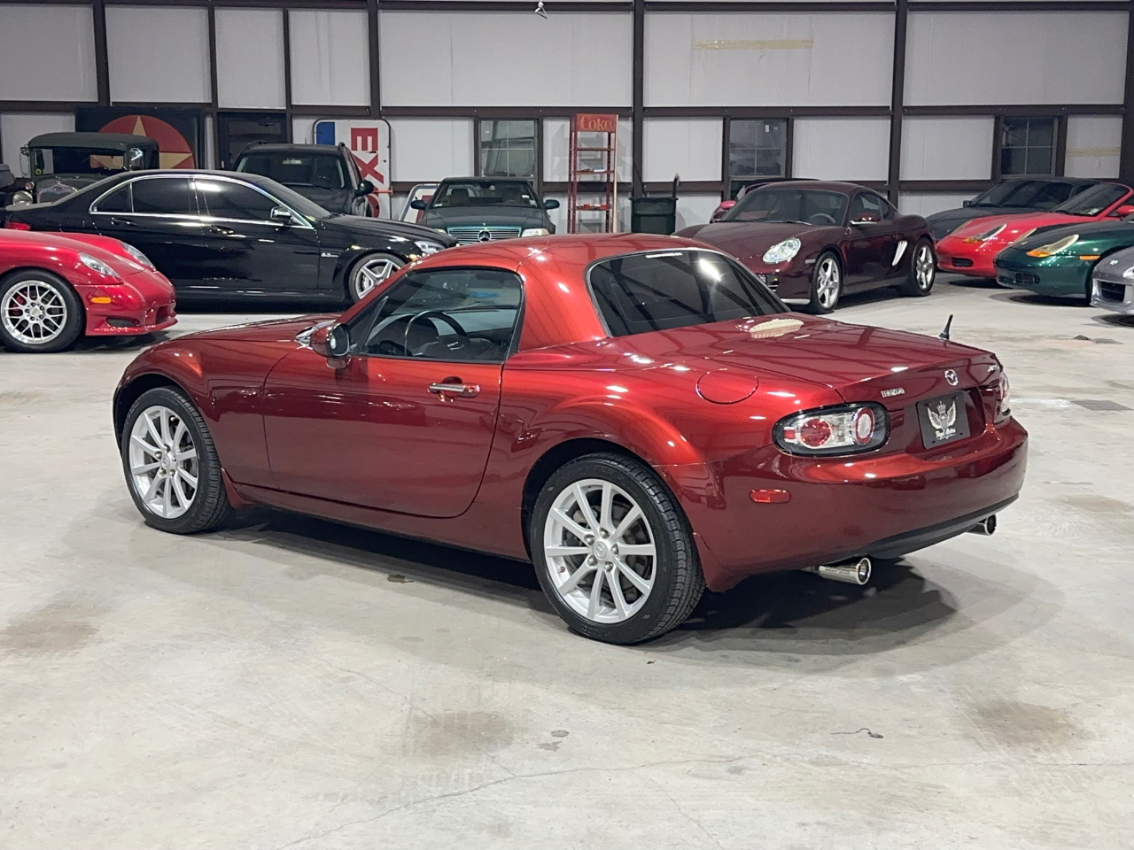 Mazda MX-5 Miata Touring Power Retractable Hardtop 2008
