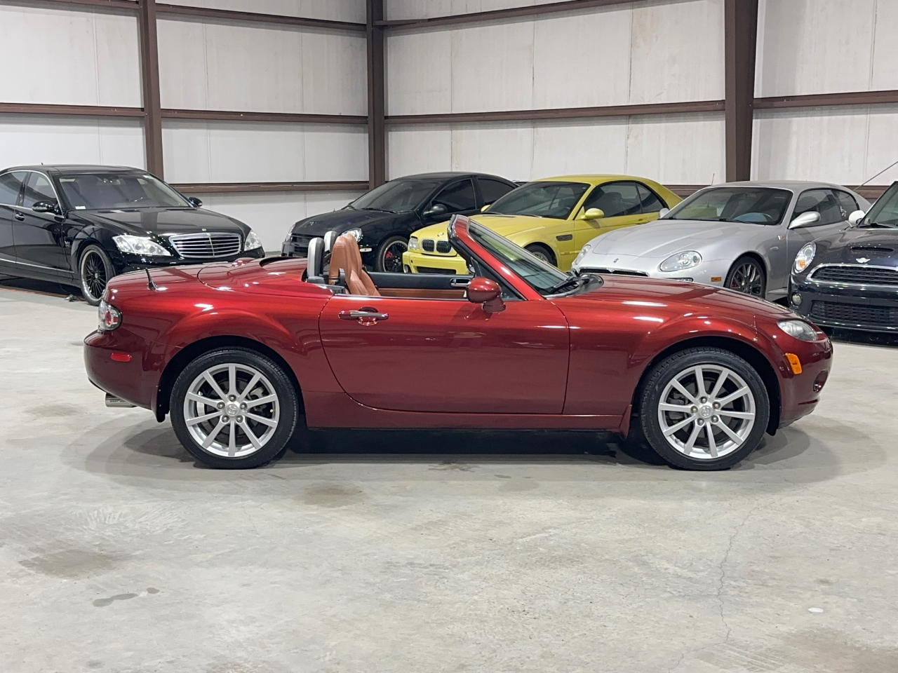 Mazda MX-5 Miata Touring Power Retractable Hardtop 2008