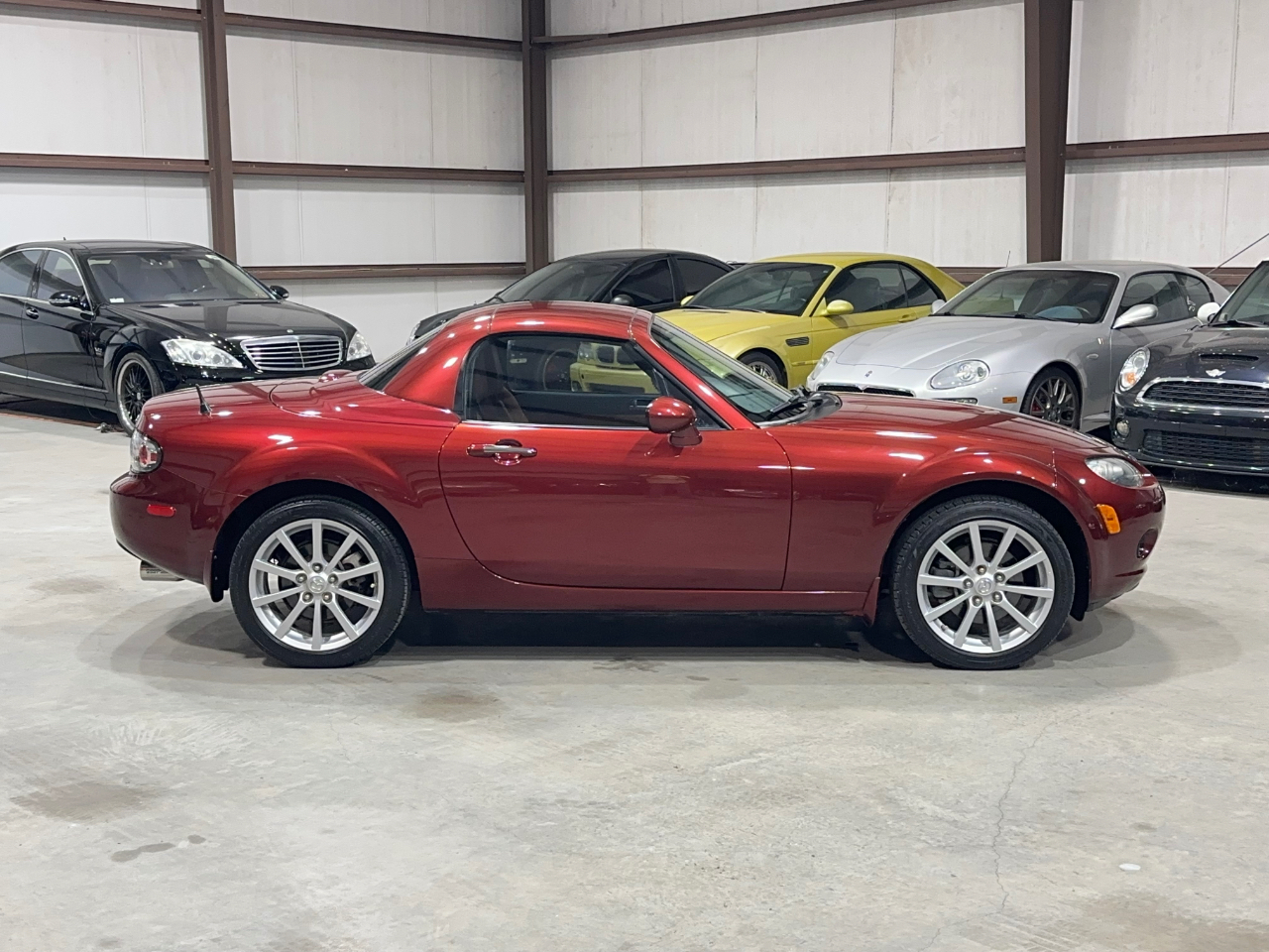 Mazda MX-5 Miata Touring Power Retractable Hardtop 2008