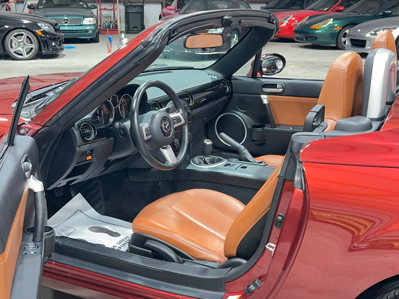 Mazda MX-5 Miata Touring Power Retractable Hardtop 2008