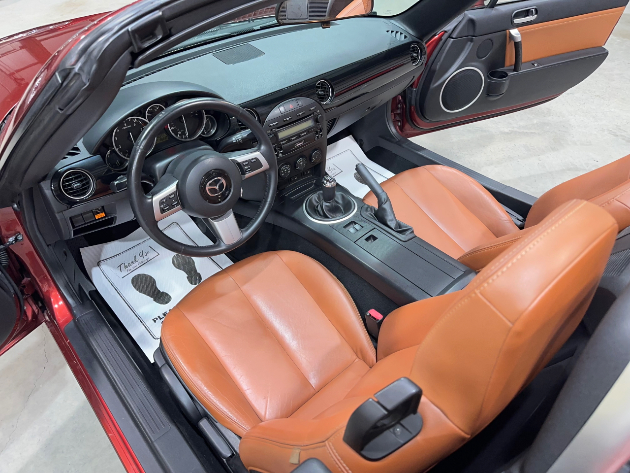 Mazda MX-5 Miata Touring Power Retractable Hardtop 2008
