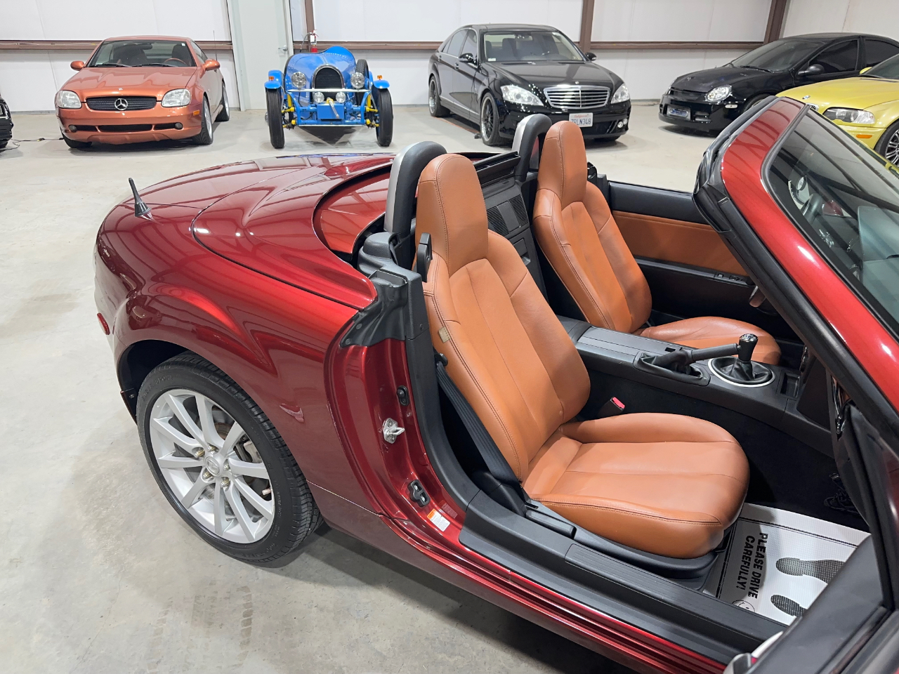Mazda MX-5 Miata Touring Power Retractable Hardtop 2008