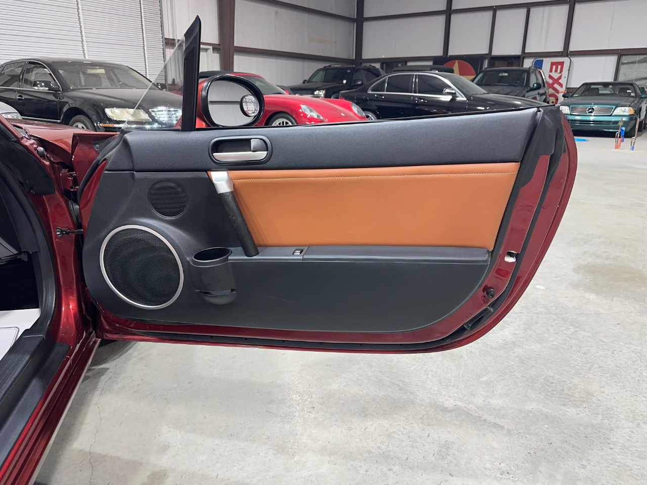 Mazda MX-5 Miata Touring Power Retractable Hardtop 2008