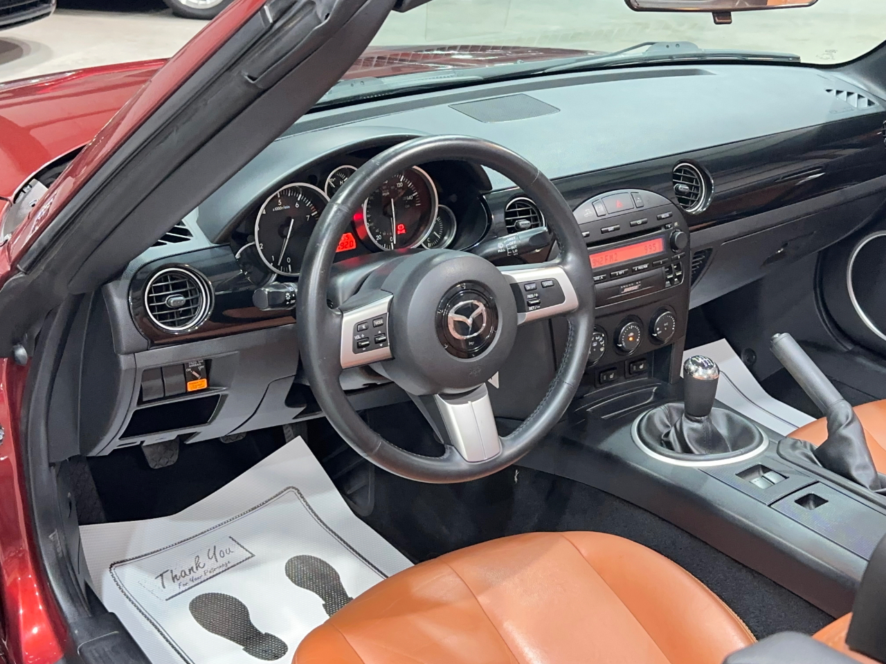 Mazda MX-5 Miata Touring Power Retractable Hardtop 2008