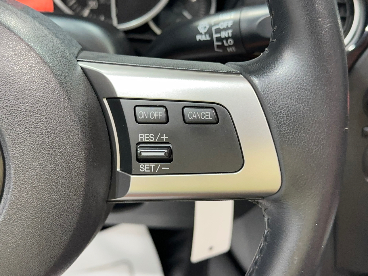 Mazda MX-5 Miata Touring Power Retractable Hardtop 2008