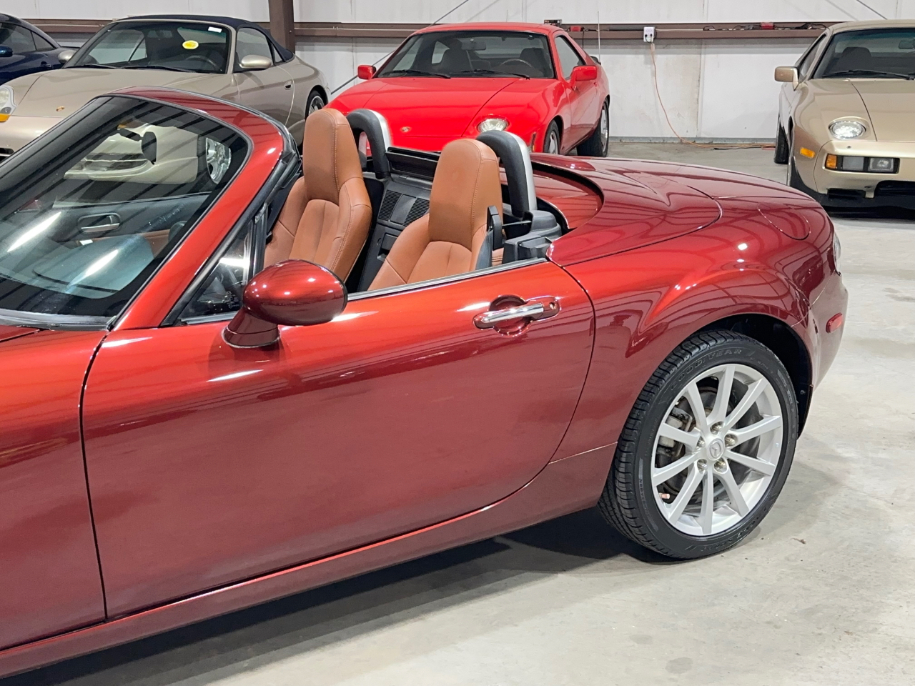 Mazda MX-5 Miata Touring Power Retractable Hardtop 2008