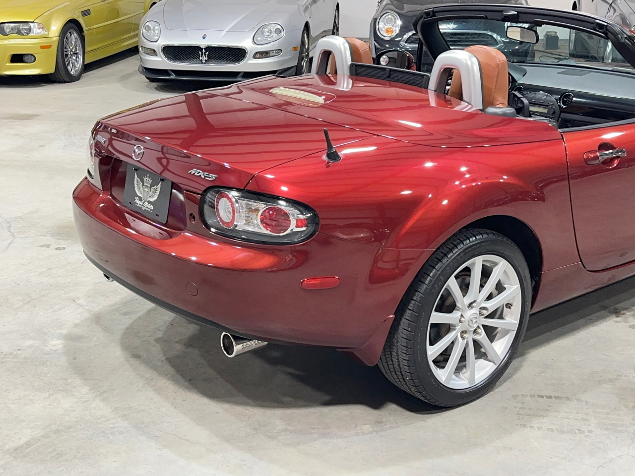 Mazda MX-5 Miata Touring Power Retractable Hardtop 2008