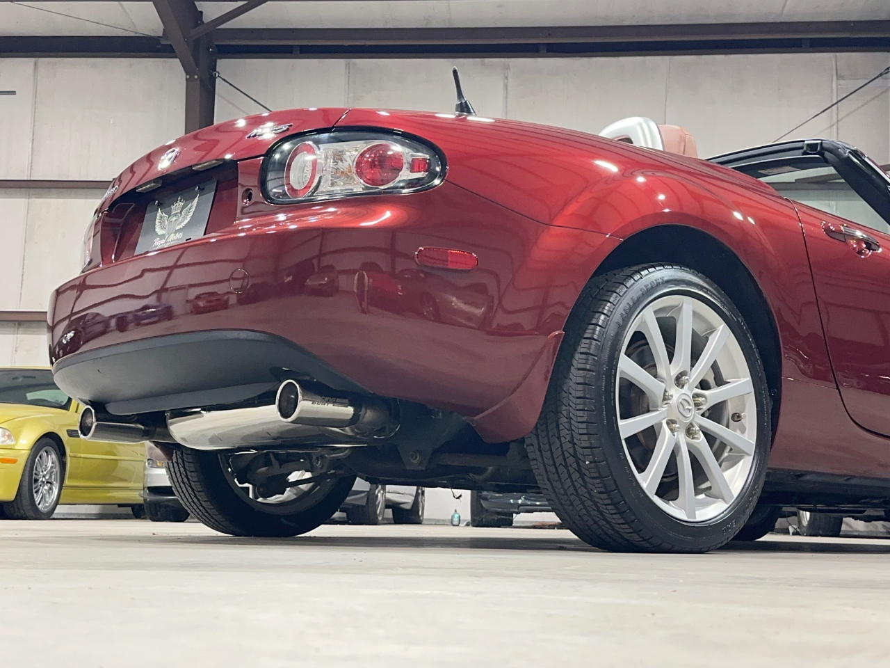 Mazda MX-5 Miata Touring Power Retractable Hardtop 2008