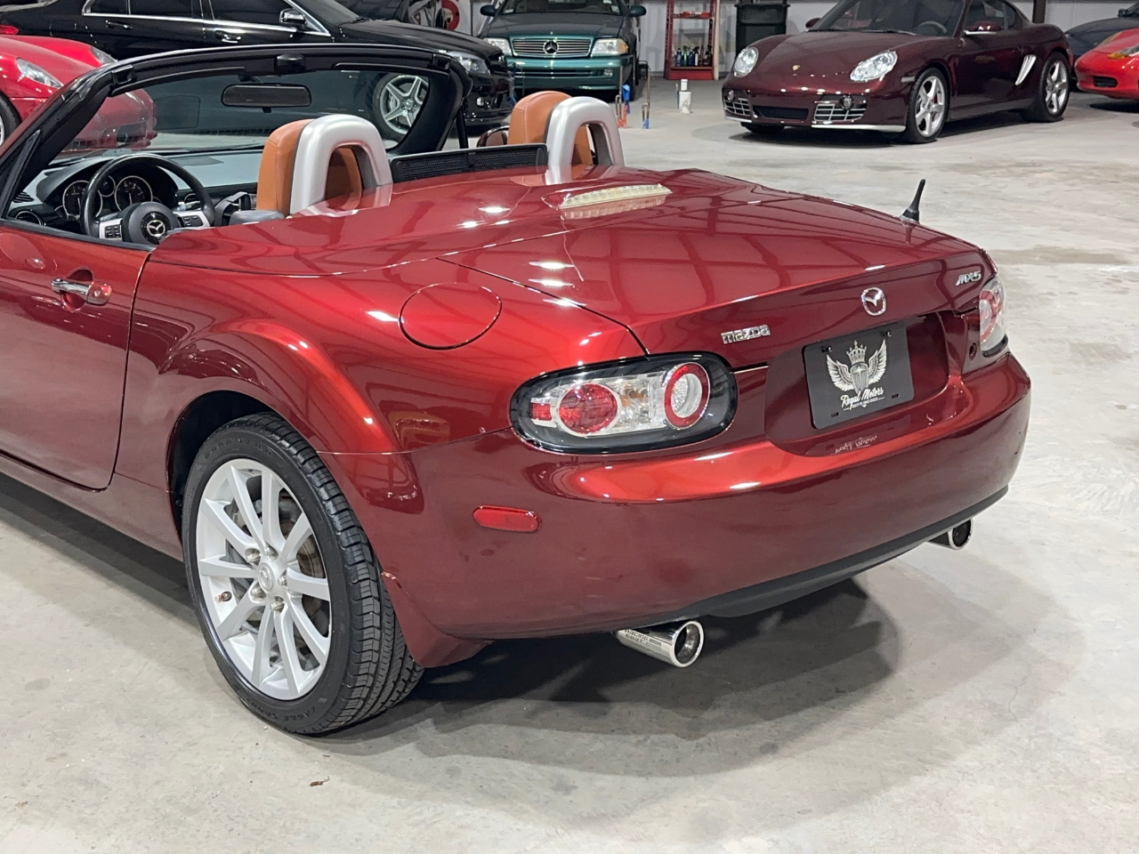 Mazda MX-5 Miata Touring Power Retractable Hardtop 2008
