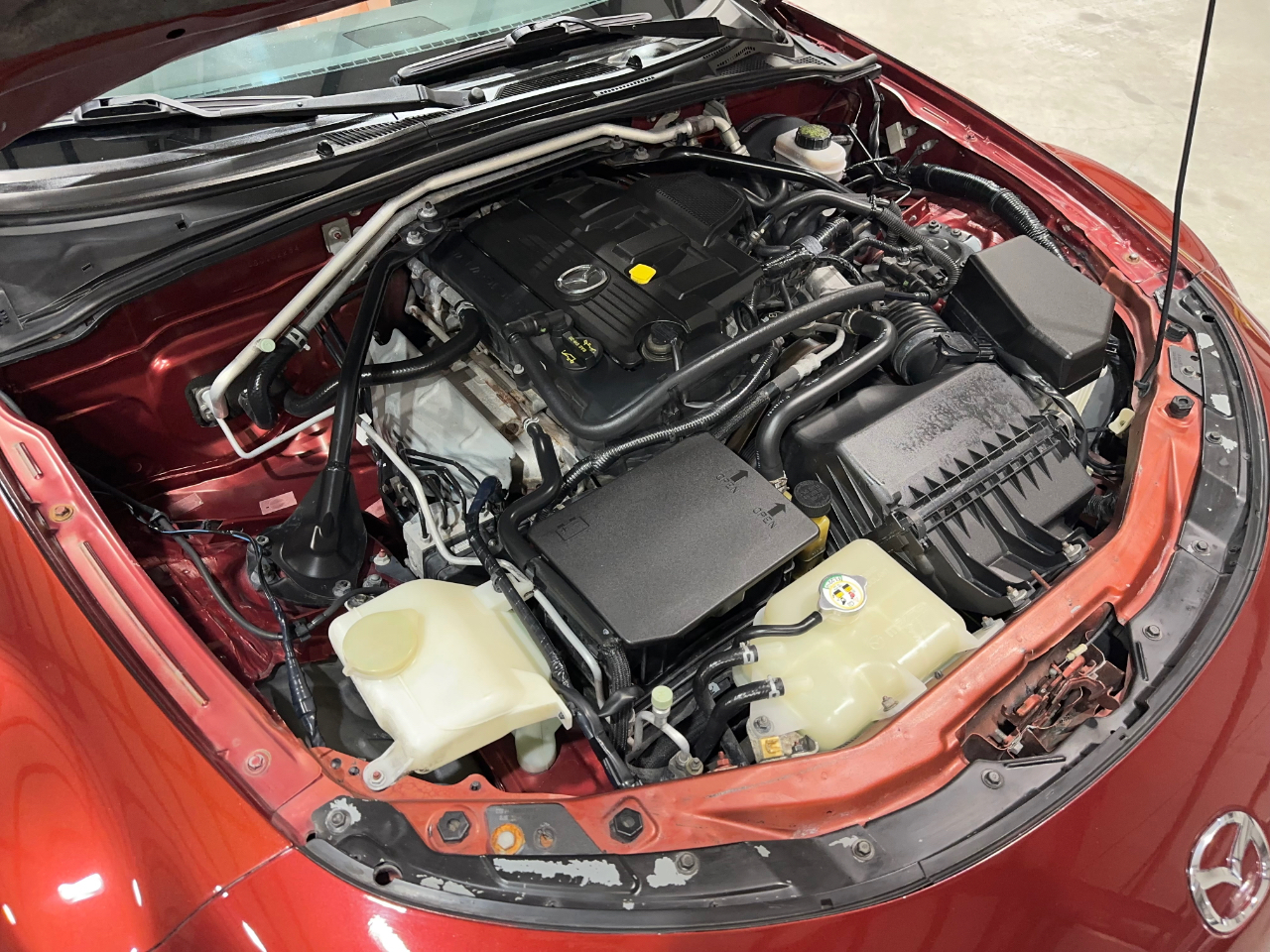 Mazda MX-5 Miata Touring Power Retractable Hardtop 2008