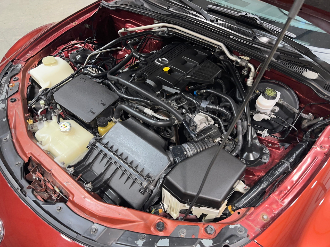 Mazda MX-5 Miata Touring Power Retractable Hardtop 2008