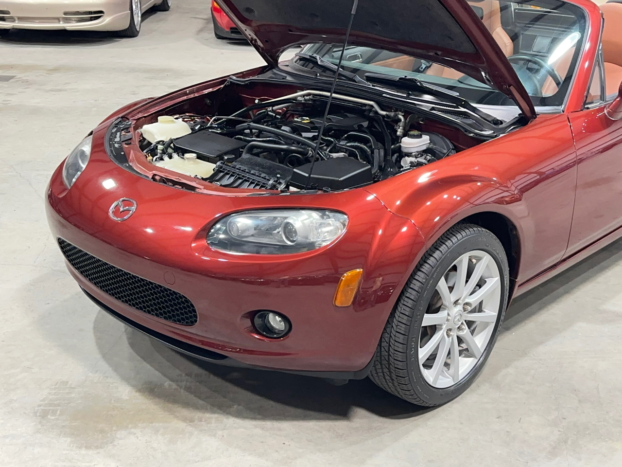 Mazda MX-5 Miata Touring Power Retractable Hardtop 2008