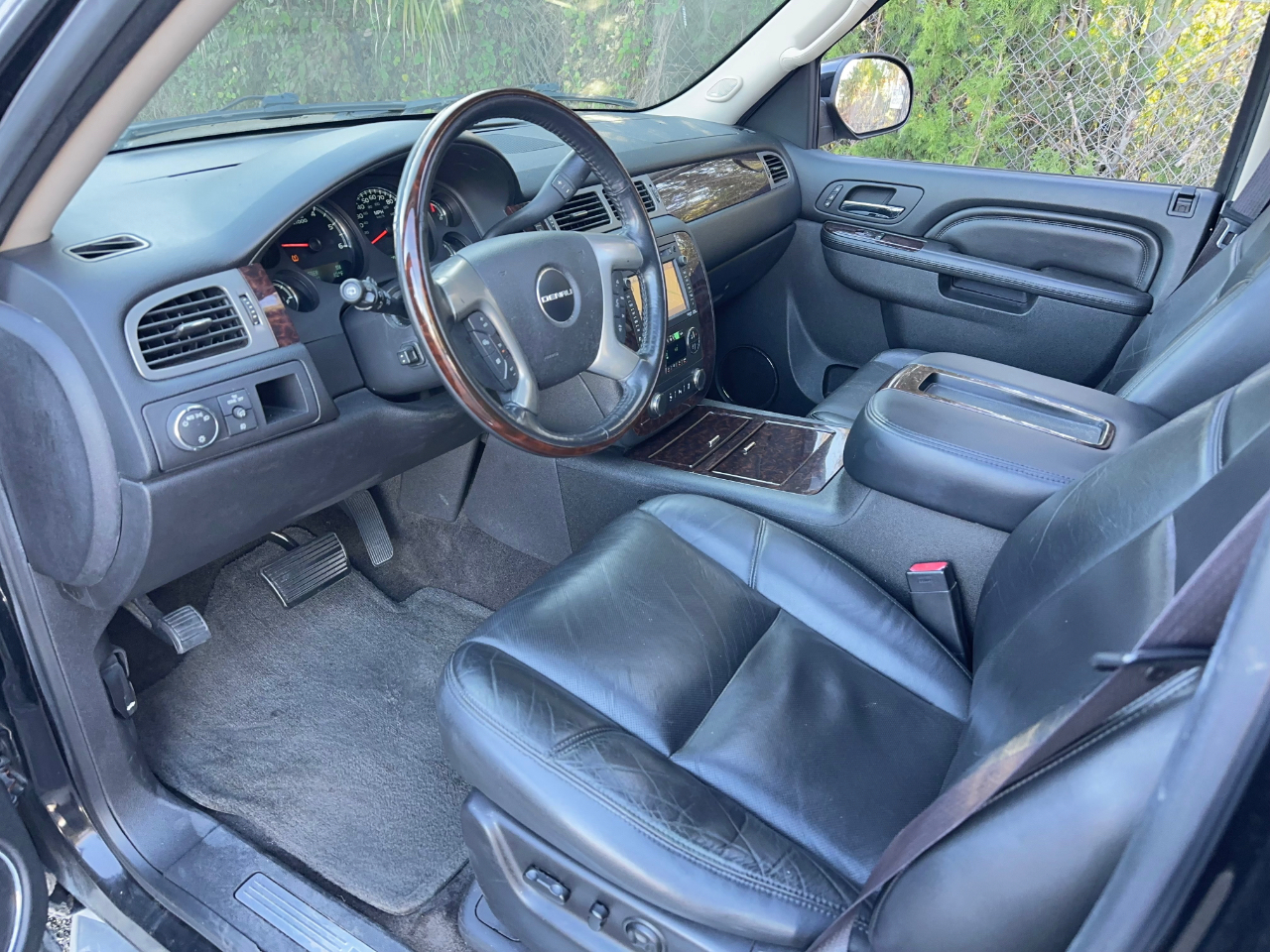 GMC Yukon Denali 2WD 2012