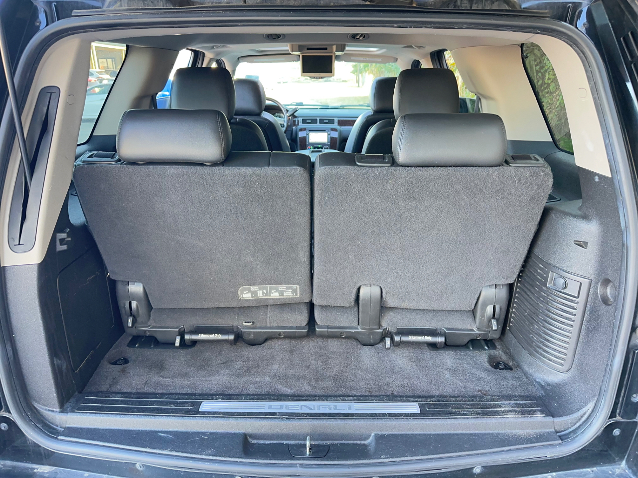 GMC Yukon Denali 2WD 2012