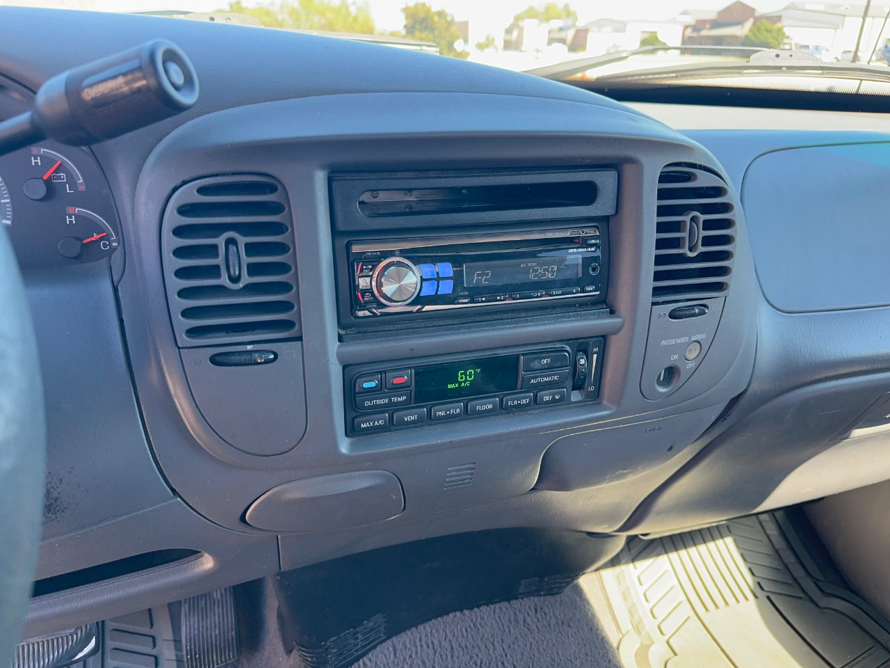 Ford F-150 Lariat SuperCab Flareside 2WD 2003