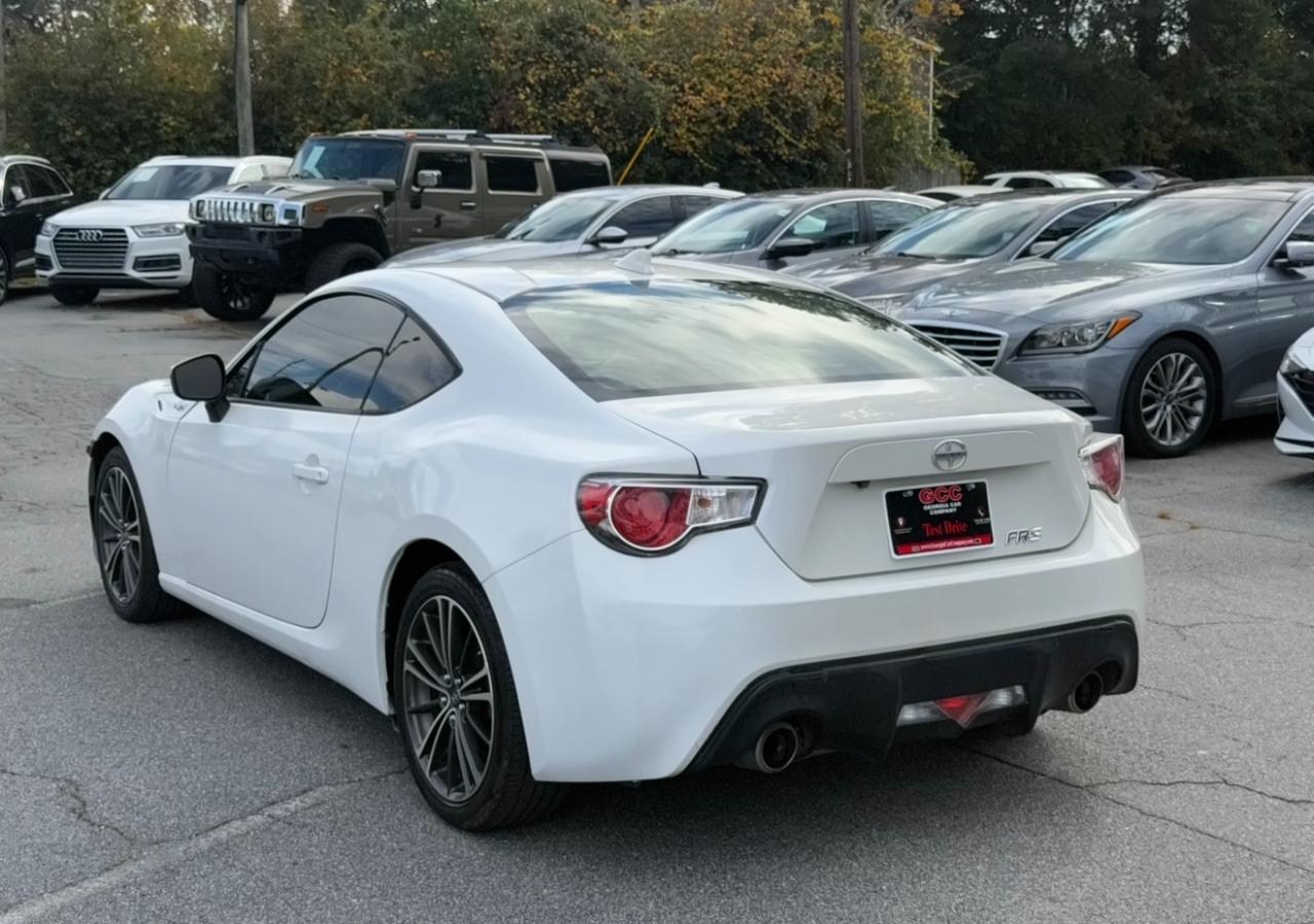 Scion FR-S 2dr Cpe Auto (Natl) 2016