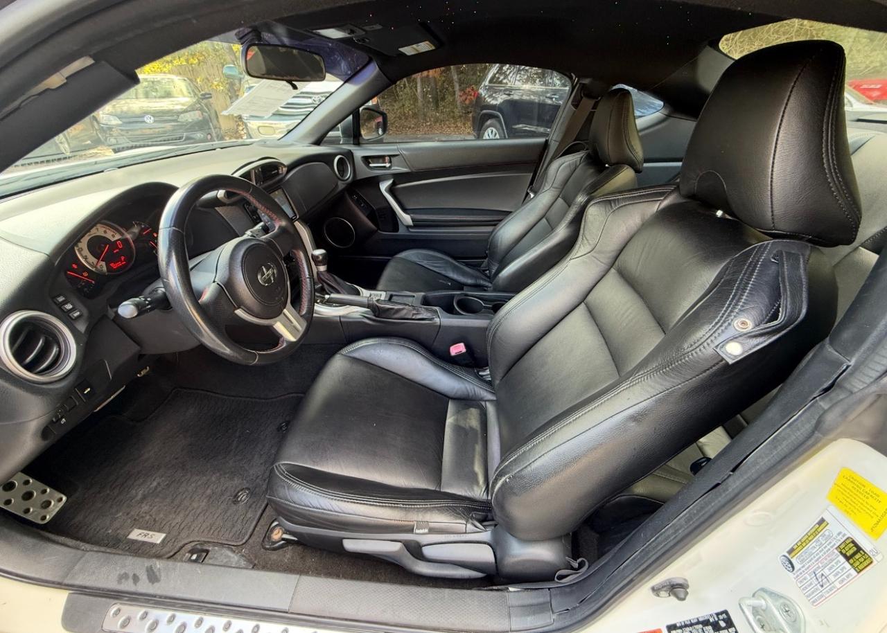 Scion FR-S 2dr Cpe Auto (Natl) 2016