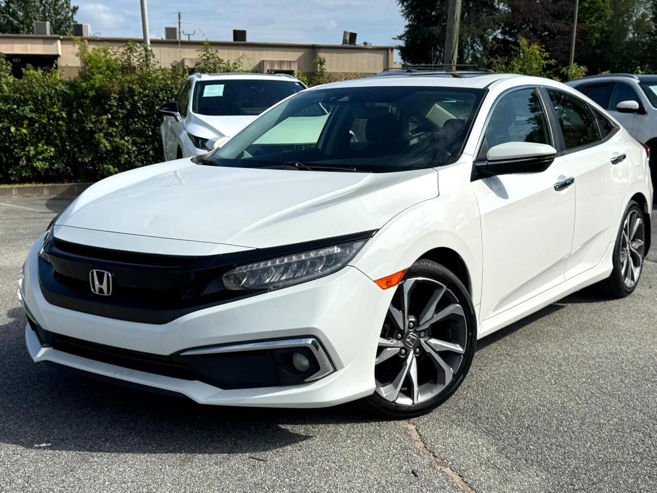 2019 Honda Civic Touring photo 3