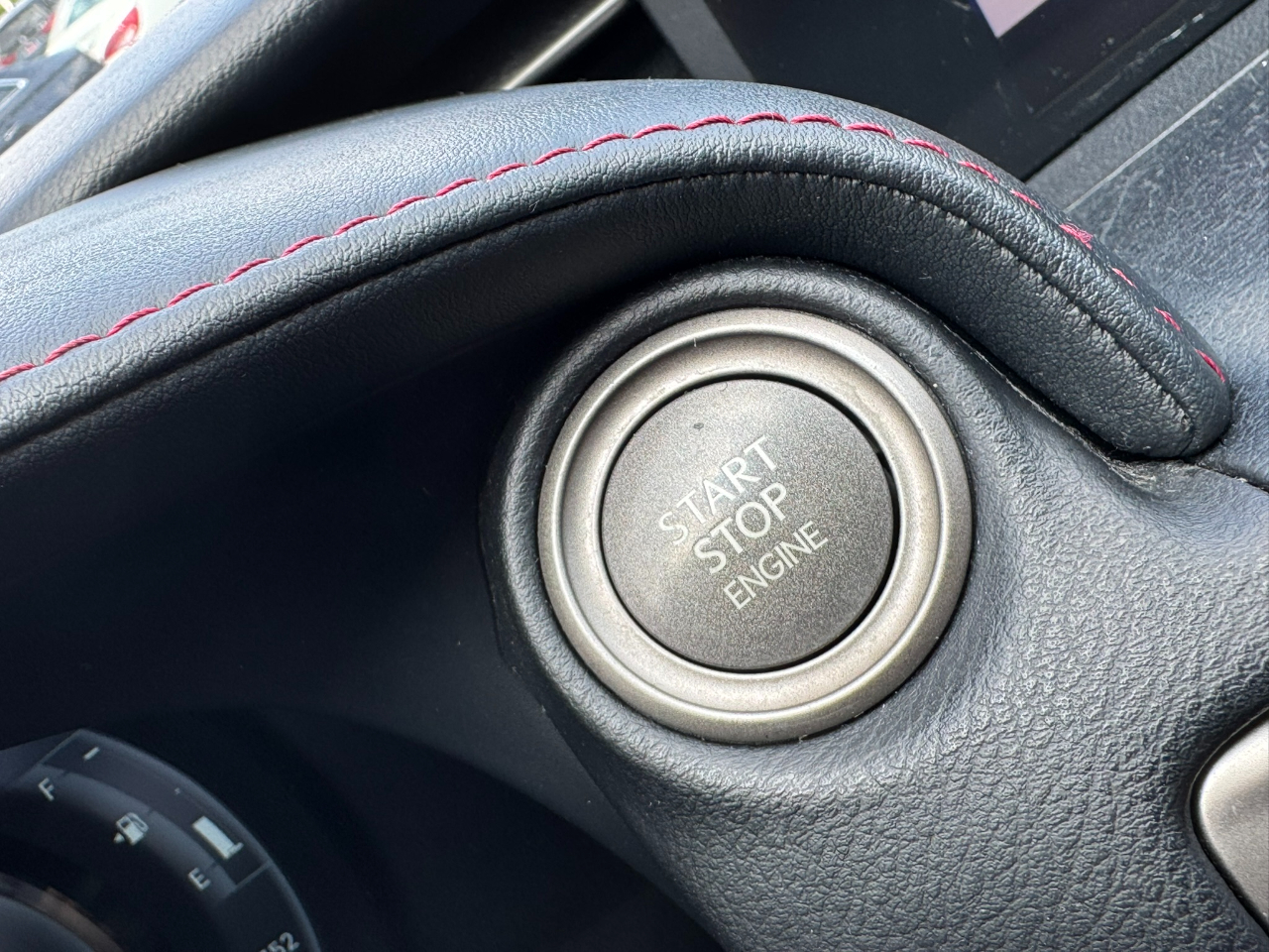 2015 Lexus IS 250 photo 19
