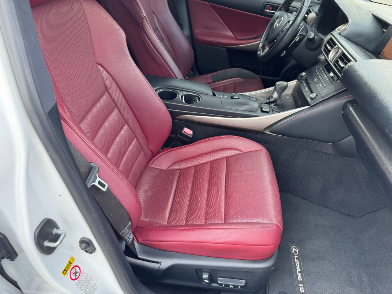 2015 Lexus IS 250 photo 34