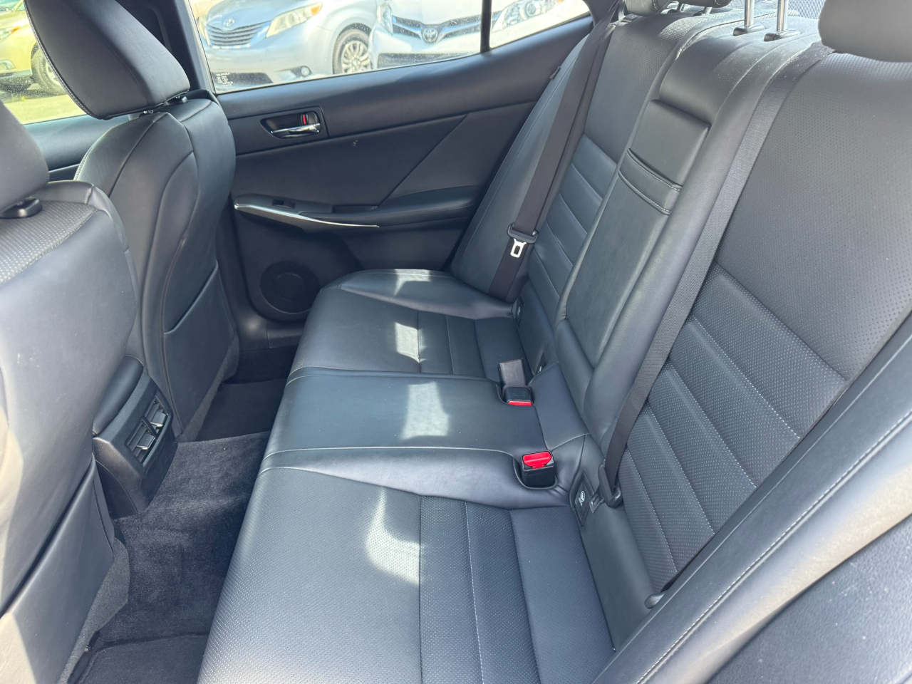 Lexus IS 250 4dr Sport Sdn Auto RWD 2014 Lexus IS 250 4dr Sport Sdn Auto RWD 2014