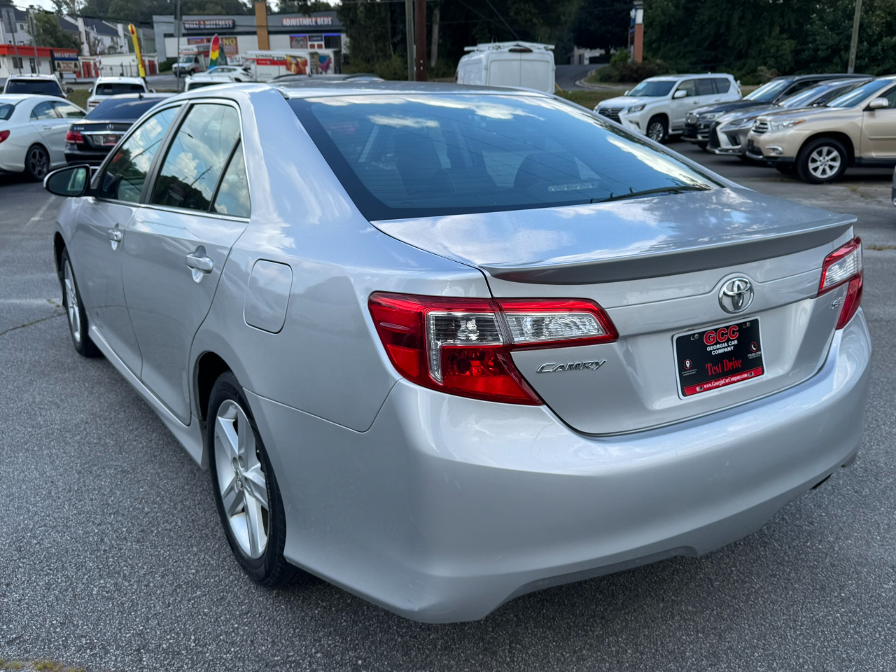 Toyota Camry 4dr Sdn I4 Auto XLE (Natl) 2013 Toyota Camry 4dr Sdn I4 Auto XLE (Natl) 2013