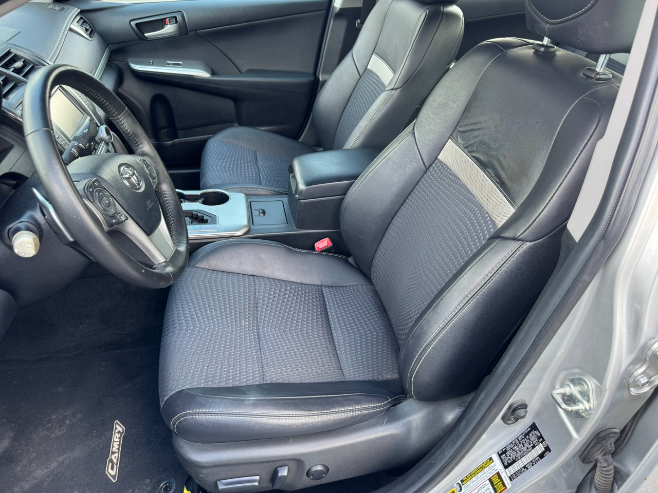 Toyota Camry 4dr Sdn I4 Auto XLE (Natl) 2013 Toyota Camry 4dr Sdn I4 Auto XLE (Natl) 2013
