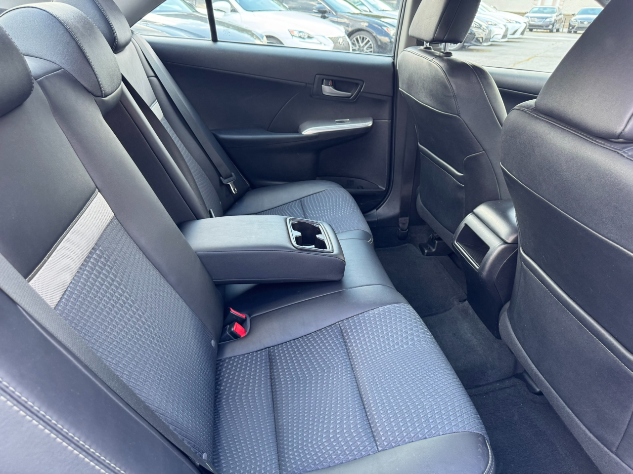 Toyota Camry 4dr Sdn I4 Auto XLE (Natl) 2013 Toyota Camry 4dr Sdn I4 Auto XLE (Natl) 2013
