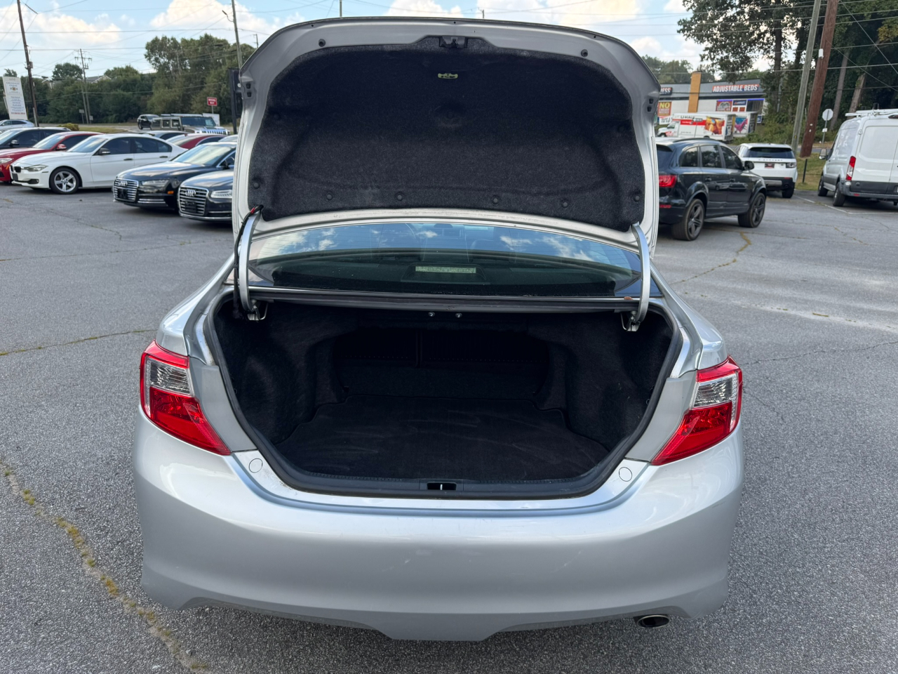 Toyota Camry 4dr Sdn I4 Auto XLE (Natl) 2013 Toyota Camry 4dr Sdn I4 Auto XLE (Natl) 2013
