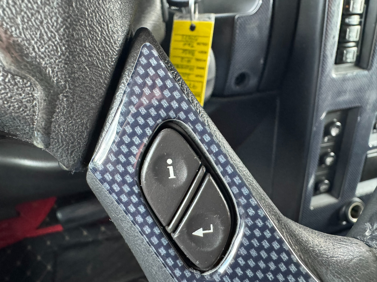 2005 Hummer H2 Base photo 14