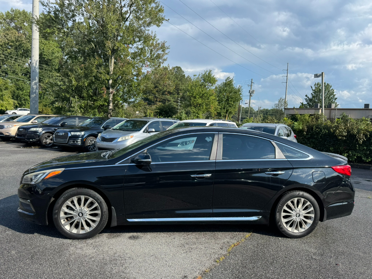 2015 Hyundai Sonata Limited photo 2