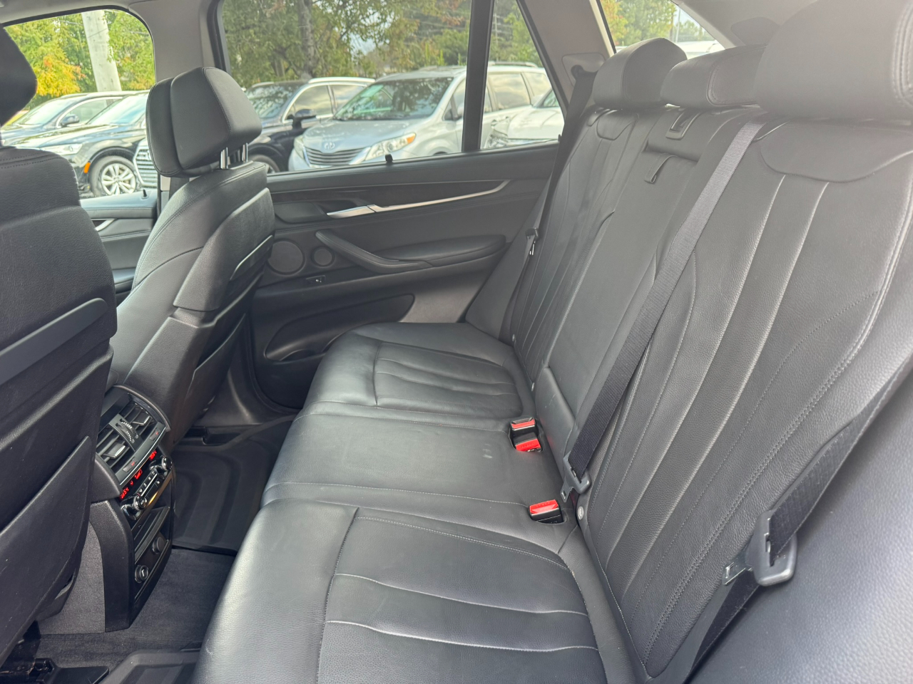 BMW X5 AWD 4dr xDrive50i 2015 BMW X5 AWD 4dr xDrive50i 2015