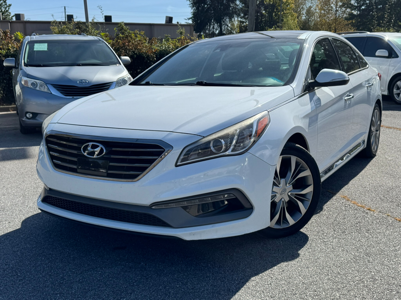 Hyundai Sonata 4dr Sdn 2.0T Limited w/Gray Accents 2015 Hyundai Sonata 4dr Sdn 2.0T Limited w/Gray Accents 2015