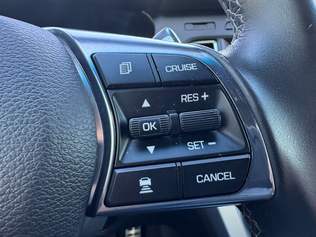 Hyundai Sonata 4dr Sdn 2.0T Limited w/Gray Accents 2015 Hyundai Sonata 4dr Sdn 2.0T Limited w/Gray Accents 2015