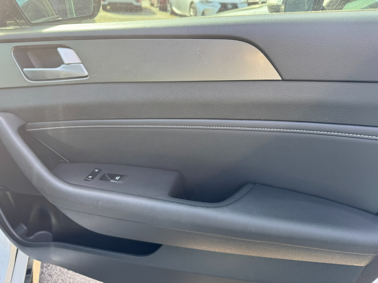 Hyundai Sonata 4dr Sdn 2.0T Limited w/Gray Accents 2015 Hyundai Sonata 4dr Sdn 2.0T Limited w/Gray Accents 2015