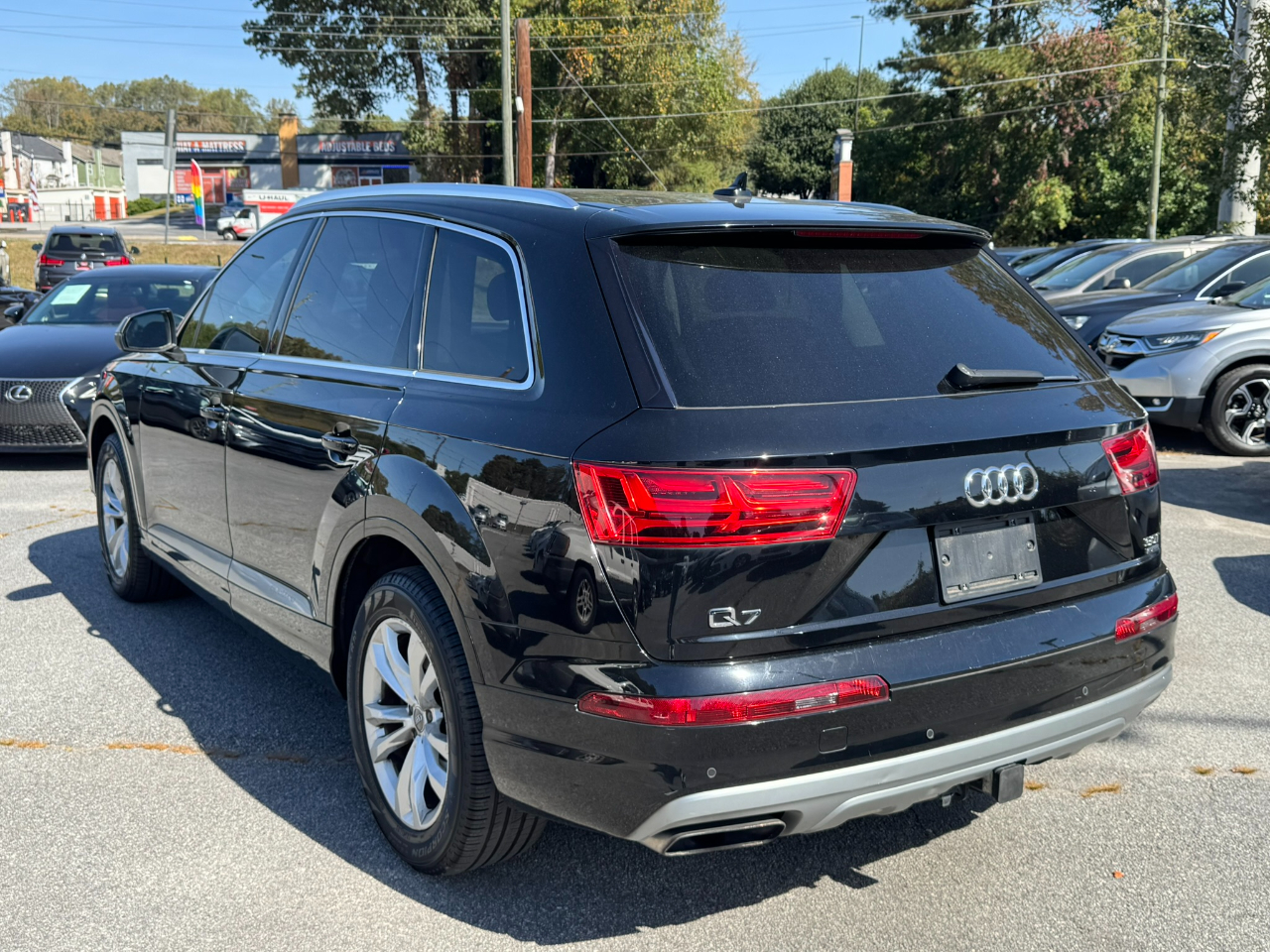 2017 Audi Q7 3.0 Premium photo 2