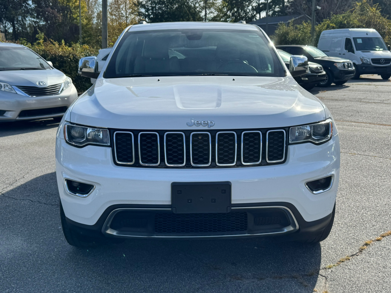 2020 Jeep Grand Cherokee Limited photo 2