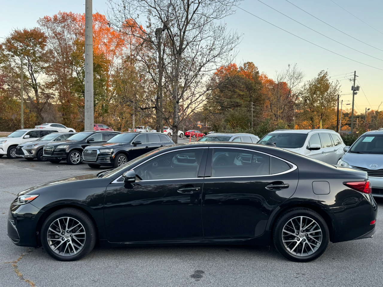 2016 Lexus ES 350 photo 4