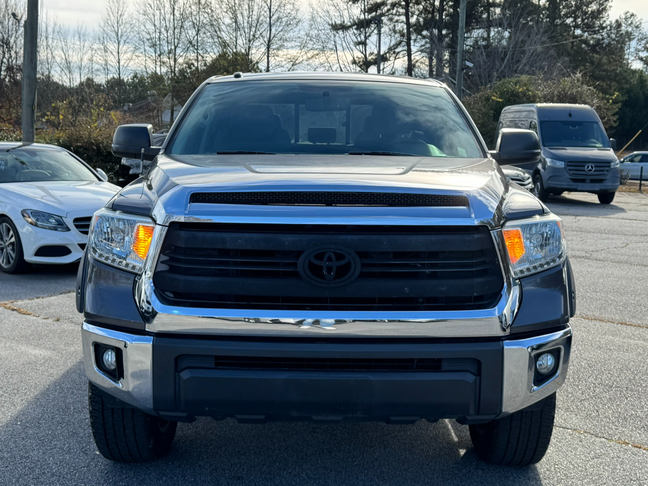 2014 Toyota Tundra SR5 photo 2