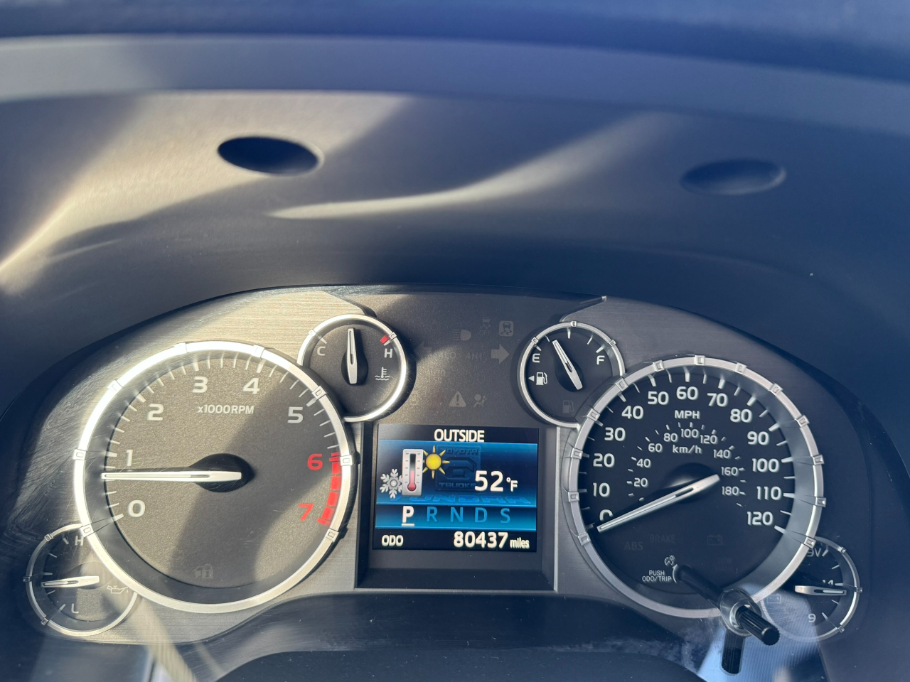 Toyota Tundra 2WD Truck Double Cab 4.6L V8 6-Spd AT SR5 (Natl) 2014