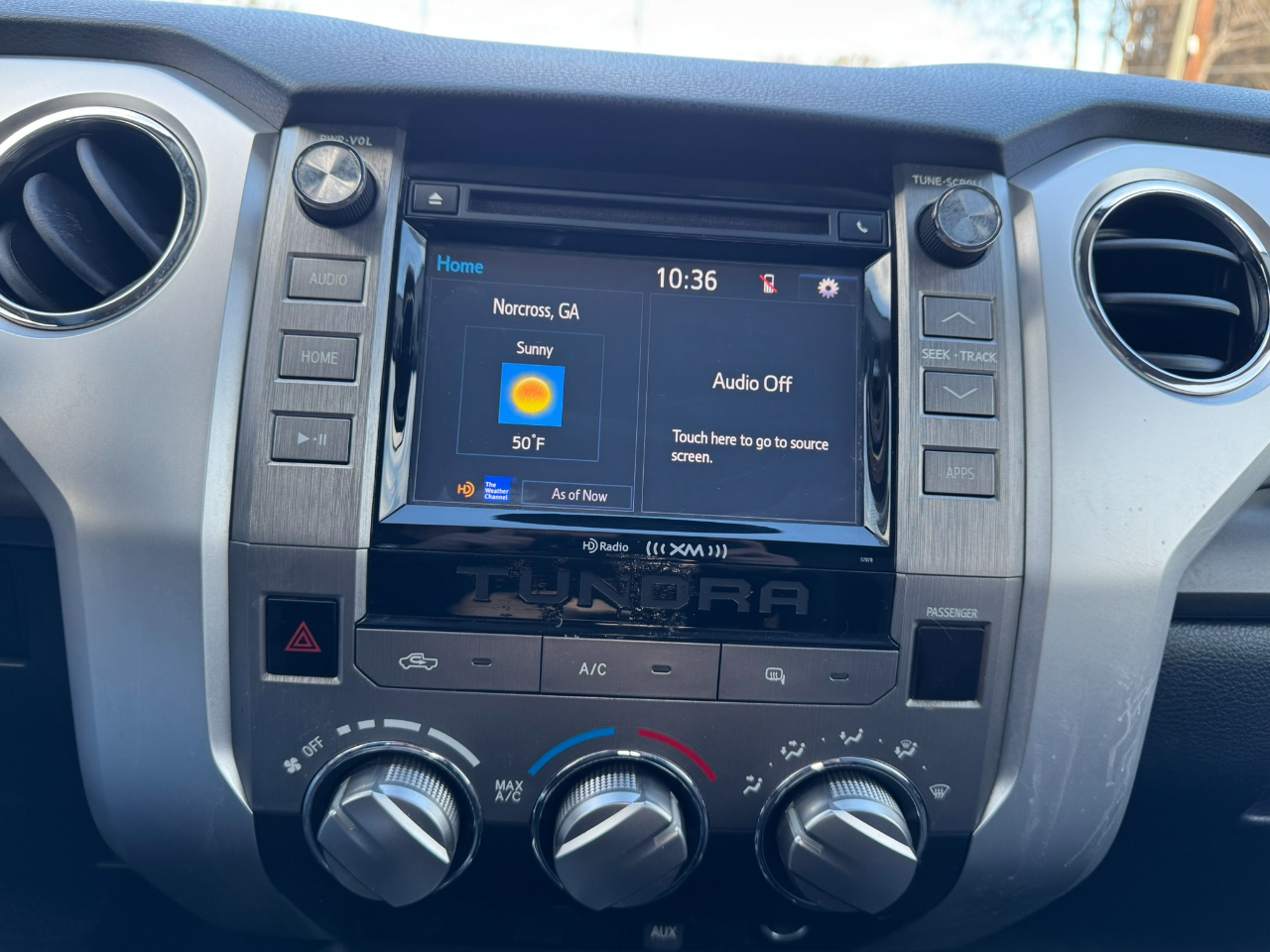 Toyota Tundra 2WD Truck Double Cab 4.6L V8 6-Spd AT SR5 (Natl) 2014